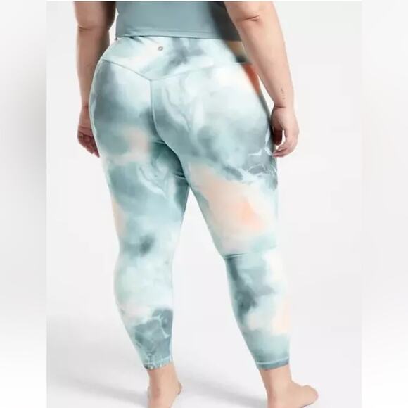 NWT Athleta Elation printed 7/8 tights leggings in Marine Minimalistic Grey - Picture 3 of 13